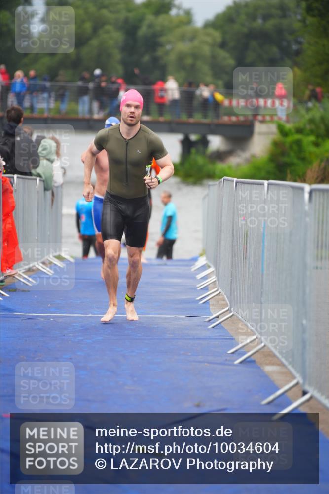 30.08.2026 - Elbe Triathlon Hamburg LAZAROV Photography http://msf.ph/oto/10034604 30.08.2026 08:59:21 Schwimmen 437, 497, 536, 567, 571 meine-sportfotos.de