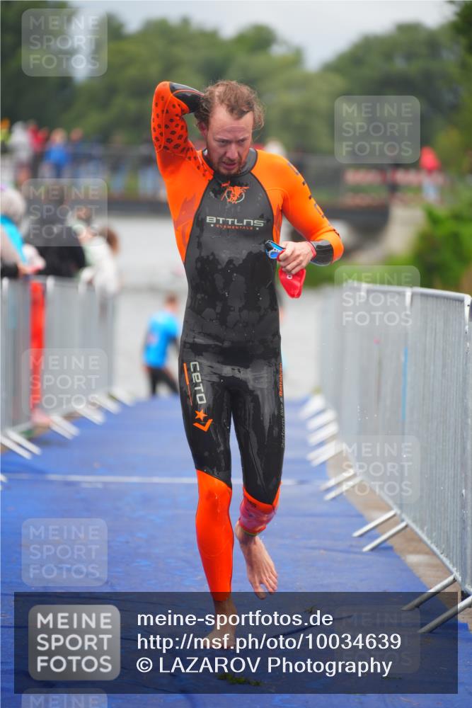 30.08.2026 - Elbe Triathlon Hamburg LAZAROV Photography http://msf.ph/oto/10034639 30.08.2026 08:59:27 Schwimmen 437, 497, 536, 567, 571, 600 meine-sportfotos.de