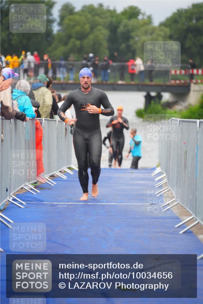 30.08.2026 - Elbe Triathlon Hamburg LAZAROV Photography http://msf.ph/oto/10034656 30.08.2026 08:59:34 Schwimmen 437, 552, 567, 571, 600 meine-sportfotos.de