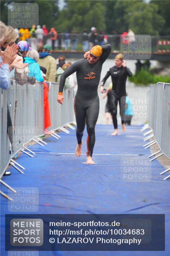30.08.2026 - Elbe Triathlon Hamburg LAZAROV Photography http://msf.ph/oto/10034683 30.08.2026 08:59:41 Schwimmen 516, 552, 571, 597, 600 meine-sportfotos.de