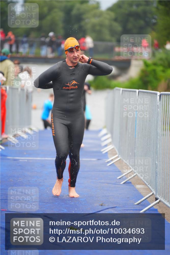 30.08.2026 - Elbe Triathlon Hamburg LAZAROV Photography http://msf.ph/oto/10034693 30.08.2026 08:59:42 Schwimmen 516, 552, 597, 600 meine-sportfotos.de