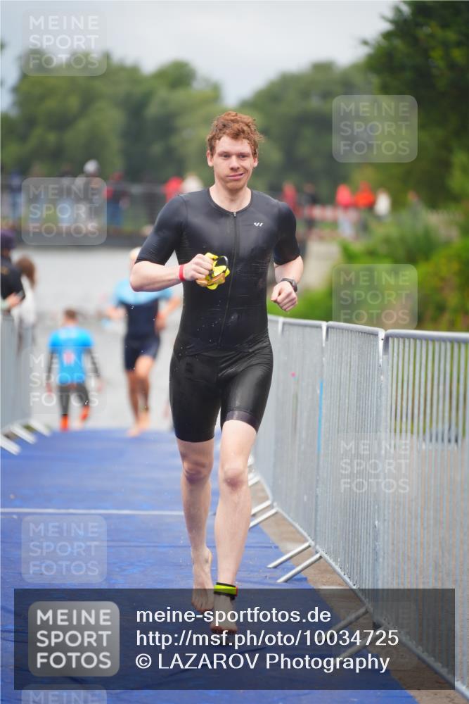 30.08.2026 - Elbe Triathlon Hamburg LAZAROV Photography http://msf.ph/oto/10034725 30.08.2026 08:59:48 Schwimmen 516, 528, 552, 597 meine-sportfotos.de
