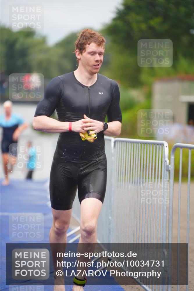 30.08.2026 - Elbe Triathlon Hamburg LAZAROV Photography http://msf.ph/oto/10034731 30.08.2026 08:59:49 Schwimmen 516, 528, 552, 597 meine-sportfotos.de