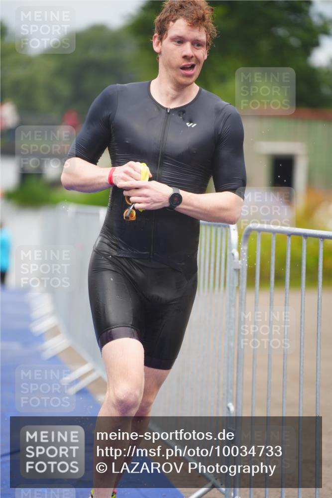30.08.2026 - Elbe Triathlon Hamburg LAZAROV Photography http://msf.ph/oto/10034733 30.08.2026 08:59:49 Schwimmen 516, 528, 552, 597 meine-sportfotos.de