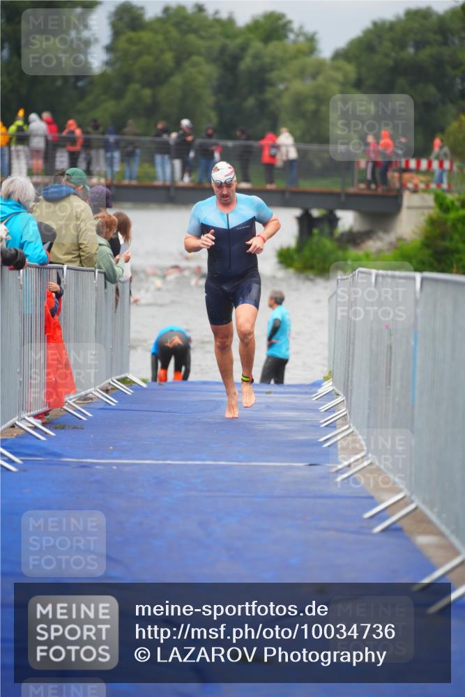 30.08.2026 - Elbe Triathlon Hamburg LAZAROV Photography http://msf.ph/oto/10034736 30.08.2026 08:59:51 Schwimmen 516, 528, 552, 597, 606 meine-sportfotos.de