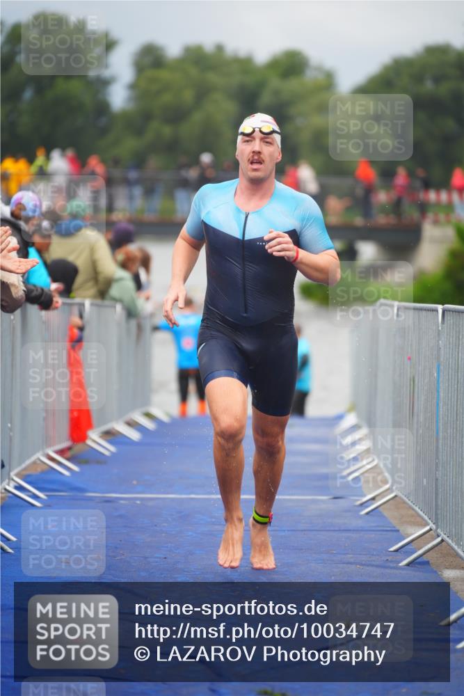 30.08.2026 - Elbe Triathlon Hamburg LAZAROV Photography http://msf.ph/oto/10034747 30.08.2026 08:59:53 Schwimmen 516, 528, 597, 606 meine-sportfotos.de