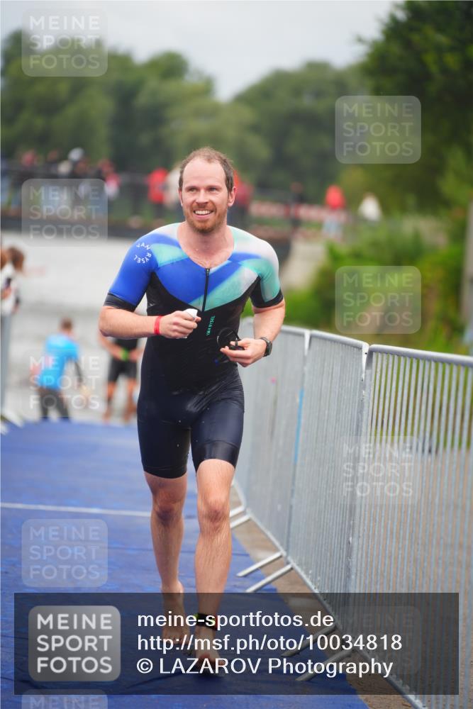 30.08.2026 - Elbe Triathlon Hamburg LAZAROV Photography http://msf.ph/oto/10034818 30.08.2026 09:00:37 Schwimmen 531, 631 meine-sportfotos.de