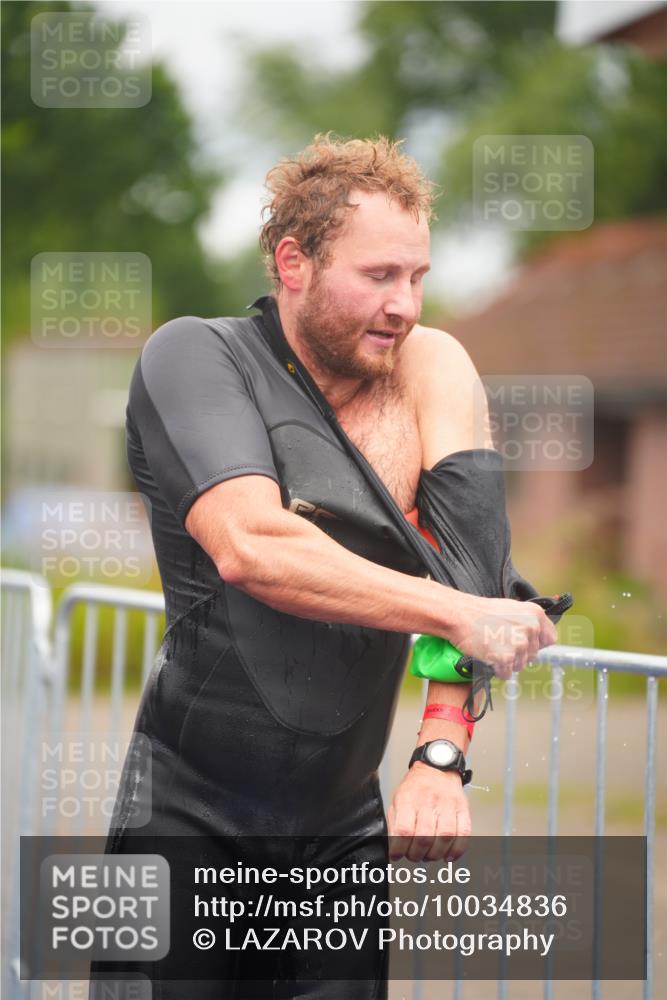 30.08.2026 - Elbe Triathlon Hamburg LAZAROV Photography http://msf.ph/oto/10034836 30.08.2026 09:00:47 Schwimmen 631, 634, 642 meine-sportfotos.de
