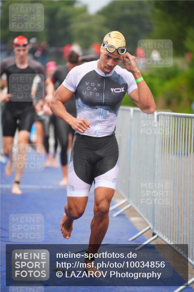 30.08.2026 - Elbe Triathlon Hamburg LAZAROV Photography http://msf.ph/oto/10034856 30.08.2026 09:00:53 Schwimmen 418, 519, 584, 588, 634, 642 meine-sportfotos.de