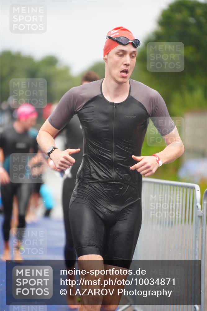 30.08.2026 - Elbe Triathlon Hamburg LAZAROV Photography http://msf.ph/oto/10034871 30.08.2026 09:00:56 Schwimmen 418, 519, 524, 584, 588, 634, 642 meine-sportfotos.de