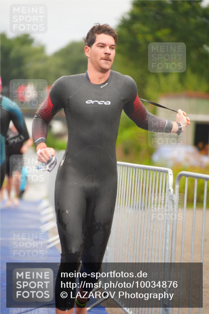 30.08.2026 - Elbe Triathlon Hamburg LAZAROV Photography http://msf.ph/oto/10034876 30.08.2026 09:00:57 Schwimmen 418, 519, 524, 584, 588, 609, 634, 642 meine-sportfotos.de
