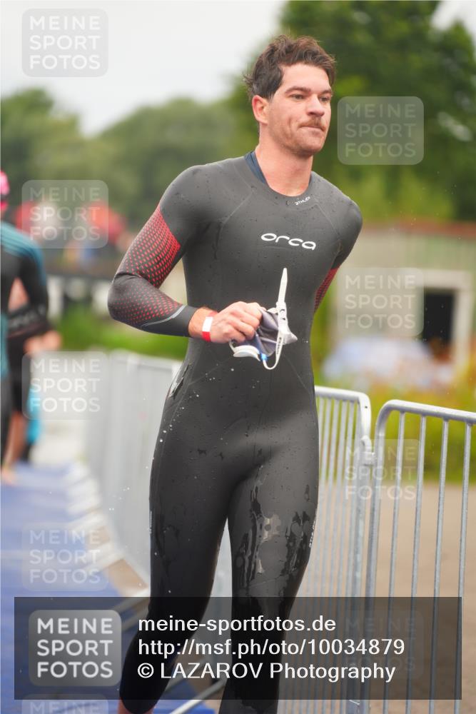 30.08.2026 - Elbe Triathlon Hamburg LAZAROV Photography http://msf.ph/oto/10034879 30.08.2026 09:00:57 Schwimmen 418, 519, 524, 584, 588, 609, 634, 642 meine-sportfotos.de