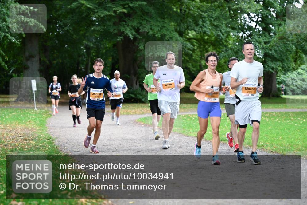 30.08.2026 - Blankeneser Heldenlauf Dr. Thomas Lammeyer http://msf.ph/oto/10034941 30.08.2026 10:42:01 Laufen 2878, 2052, 20, 2082, 2081 meine-sportfotos.de