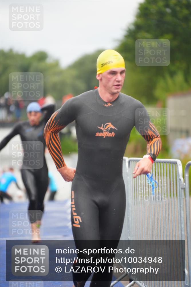 30.08.2026 - Elbe Triathlon Hamburg LAZAROV Photography http://msf.ph/oto/10034948 30.08.2026 09:01:12 Schwimmen 508, 524, 540, 554, 584, 609, 643 meine-sportfotos.de
