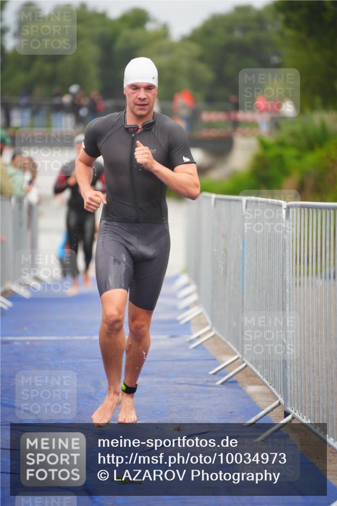 30.08.2026 - Elbe Triathlon Hamburg LAZAROV Photography http://msf.ph/oto/10034973 30.08.2026 09:01:16 Schwimmen 508, 540, 554, 608, 609, 643, 1897 meine-sportfotos.de