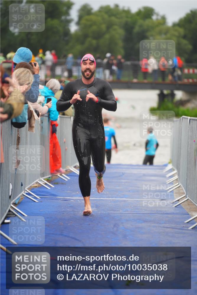 30.08.2026 - Elbe Triathlon Hamburg LAZAROV Photography http://msf.ph/oto/10035038 30.08.2026 09:01:28 Schwimmen 491, 508, 554, 608, 612, 1897 meine-sportfotos.de