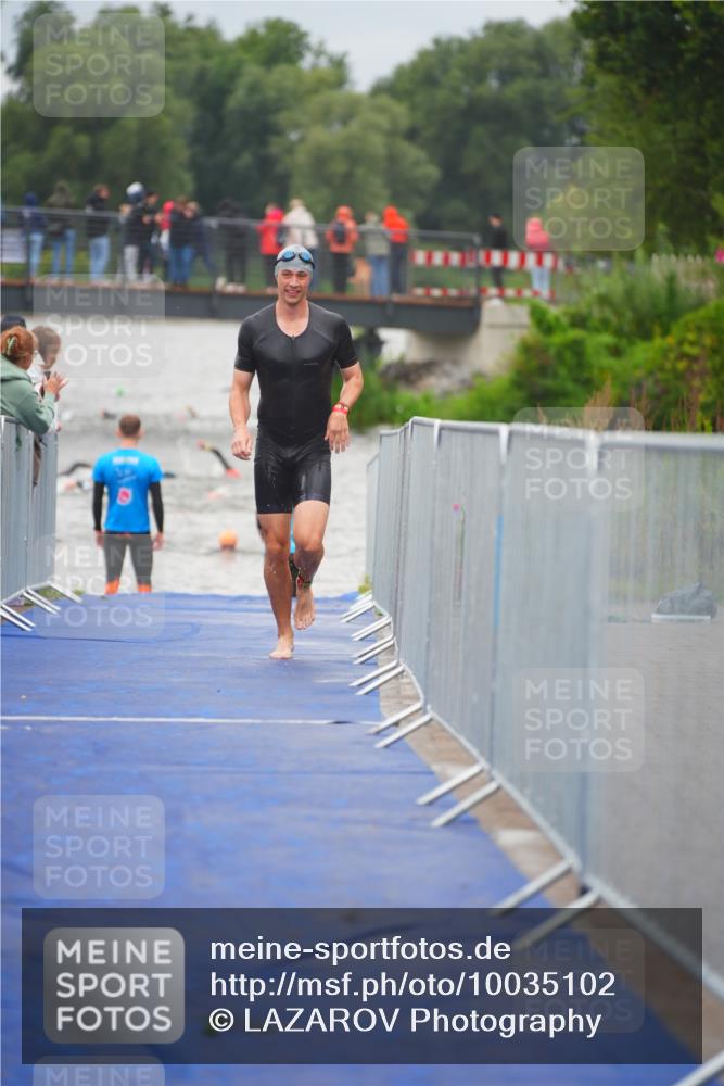 30.08.2026 - Elbe Triathlon Hamburg LAZAROV Photography http://msf.ph/oto/10035102 30.08.2026 09:02:11 Schwimmen 573, 582, 603, 701 meine-sportfotos.de
