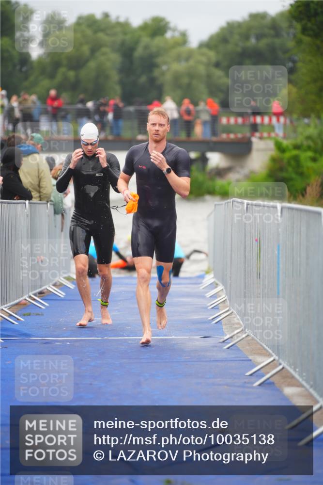 30.08.2026 - Elbe Triathlon Hamburg LAZAROV Photography http://msf.ph/oto/10035138 30.08.2026 09:02:28 Schwimmen 535, 541, 603 meine-sportfotos.de
