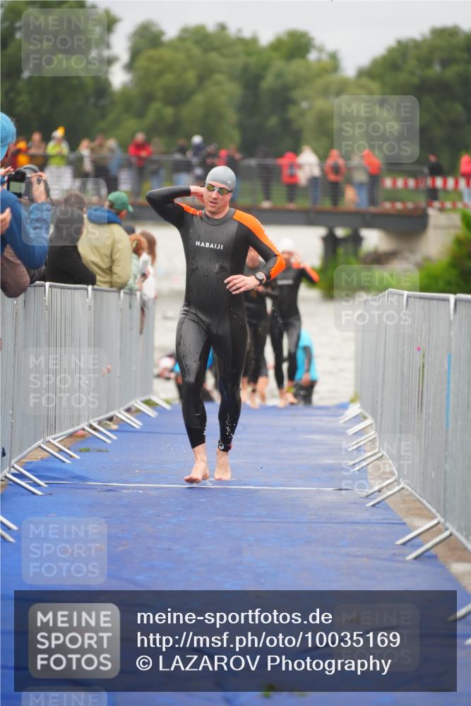 30.08.2026 - Elbe Triathlon Hamburg LAZAROV Photography http://msf.ph/oto/10035169 30.08.2026 09:02:39 Schwimmen 535, 541, 617 meine-sportfotos.de