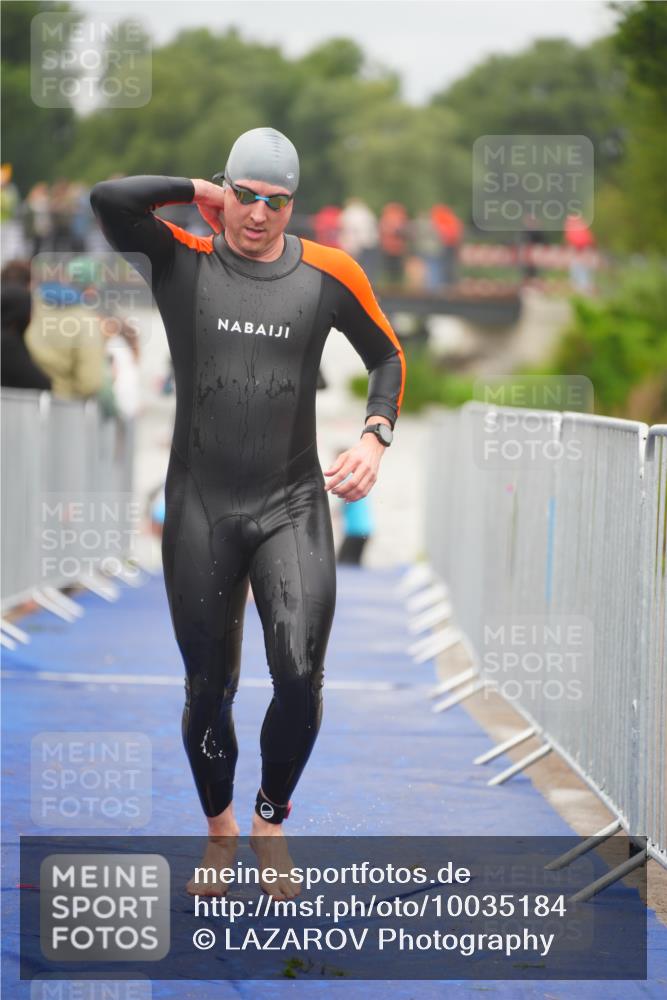 30.08.2026 - Elbe Triathlon Hamburg LAZAROV Photography http://msf.ph/oto/10035184 30.08.2026 09:02:41 Schwimmen 535, 541, 617, 771 meine-sportfotos.de