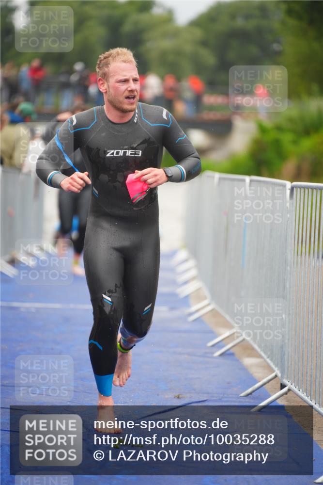 30.08.2026 - Elbe Triathlon Hamburg LAZAROV Photography http://msf.ph/oto/10035288 30.08.2026 09:03:02 Schwimmen 408, 439, 462, 525, 557, 605, 621 meine-sportfotos.de