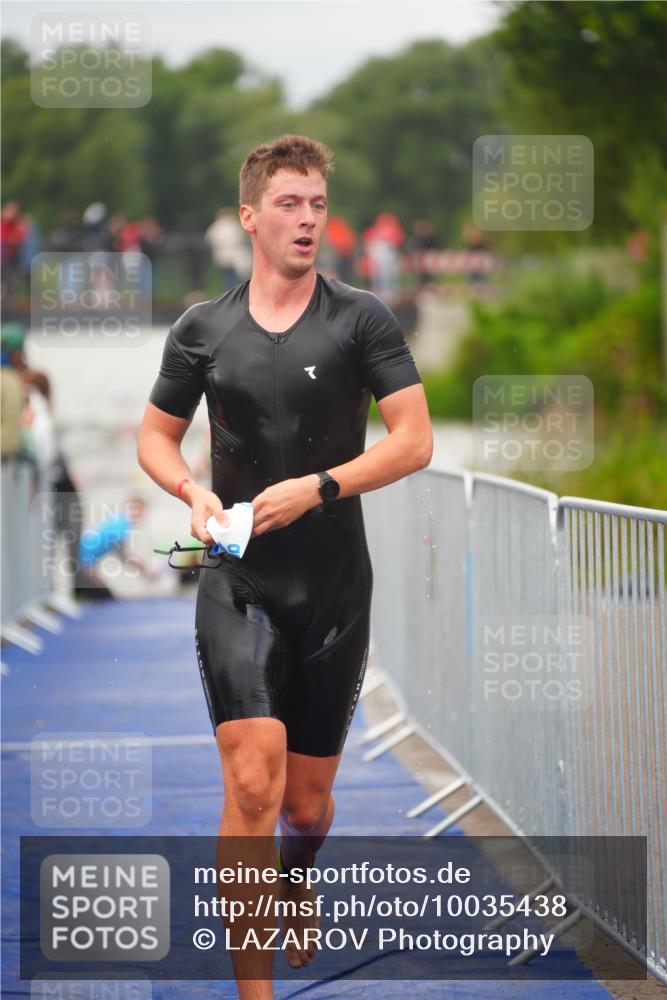 30.08.2026 - Elbe Triathlon Hamburg LAZAROV Photography http://msf.ph/oto/10035438 30.08.2026 09:03:35 Schwimmen 475, 513, 538, 550, 583, 618, 633 meine-sportfotos.de
