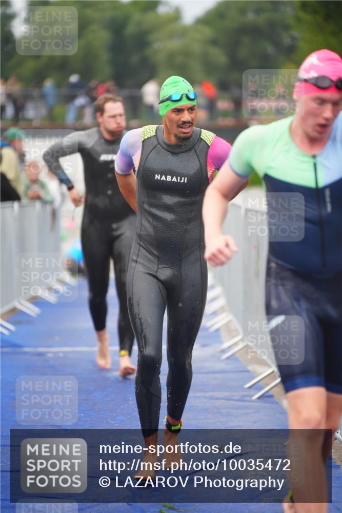 30.08.2026 - Elbe Triathlon Hamburg LAZAROV Photography http://msf.ph/oto/10035472 30.08.2026 09:03:46 Schwimmen 538, 550, 560, 565, 632 meine-sportfotos.de