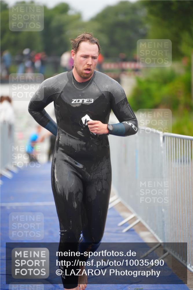 30.08.2026 - Elbe Triathlon Hamburg LAZAROV Photography http://msf.ph/oto/10035490 30.08.2026 09:03:49 Schwimmen 550, 560, 565, 611, 632 meine-sportfotos.de