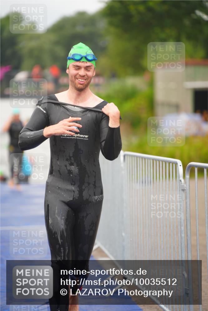 30.08.2026 - Elbe Triathlon Hamburg LAZAROV Photography http://msf.ph/oto/10035512 30.08.2026 09:03:53 Schwimmen 560, 565, 611, 632 meine-sportfotos.de