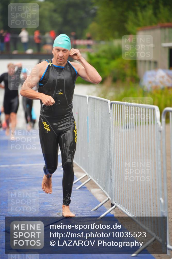 30.08.2026 - Elbe Triathlon Hamburg LAZAROV Photography http://msf.ph/oto/10035523 30.08.2026 09:03:59 Schwimmen 560, 565, 611, 632, 739 meine-sportfotos.de