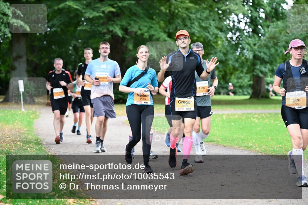 30.08.2026 - Blankeneser Heldenlauf Dr. Thomas Lammeyer http://msf.ph/oto/10035543 30.08.2026 10:43:47 Laufen 2095, 51, 2094, 7, 2269, 2722 meine-sportfotos.de