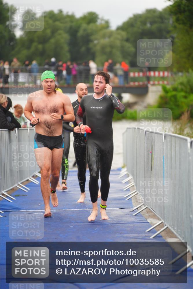 30.08.2026 - Elbe Triathlon Hamburg LAZAROV Photography http://msf.ph/oto/10035585 30.08.2026 09:04:14 Schwimmen 506, 509, 514, 529, 533, 555, 596, 739 meine-sportfotos.de