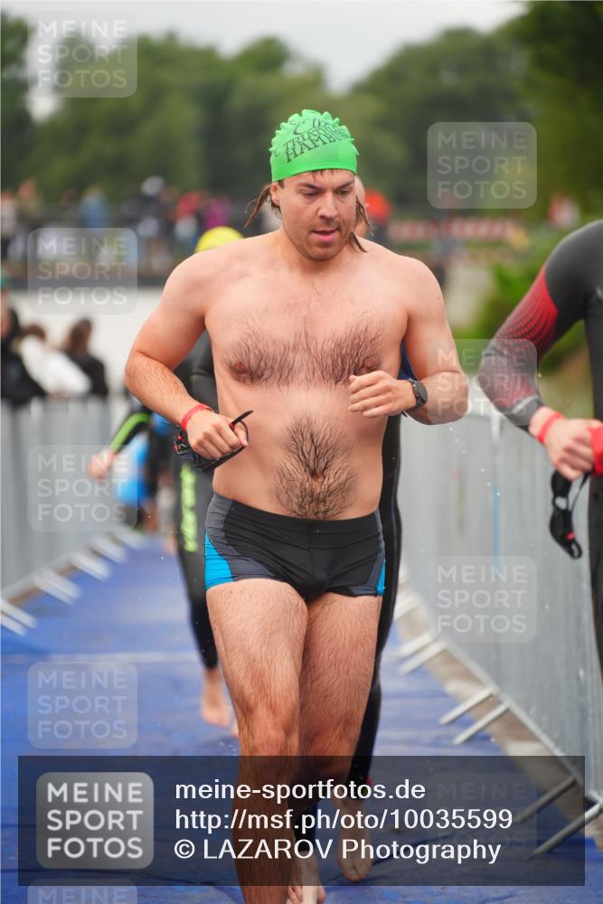30.08.2026 - Elbe Triathlon Hamburg LAZAROV Photography http://msf.ph/oto/10035599 30.08.2026 09:04:17 Schwimmen 506, 509, 514, 529, 533, 555, 579, 596 meine-sportfotos.de