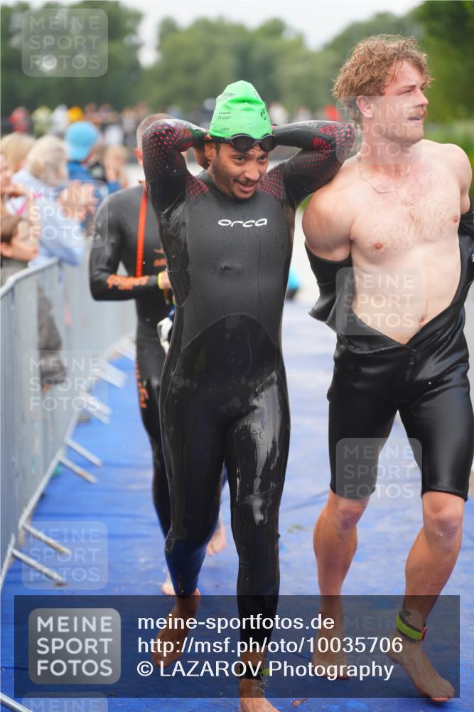 30.08.2026 - Elbe Triathlon Hamburg LAZAROV Photography http://msf.ph/oto/10035706 30.08.2026 09:04:37 Schwimmen 395, 409, 505, 537, 579, 585, 619, 624, 670, 691, 708, 761 meine-sportfotos.de