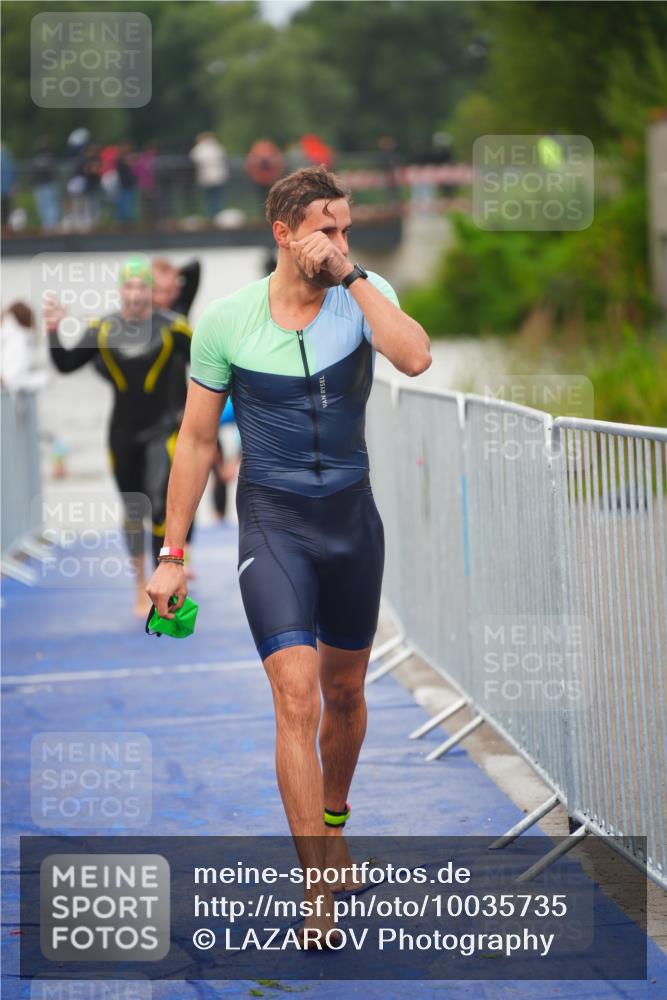 30.08.2026 - Elbe Triathlon Hamburg LAZAROV Photography http://msf.ph/oto/10035735 30.08.2026 09:04:46 Schwimmen 505, 526, 537, 619, 624, 635, 670, 708 meine-sportfotos.de
