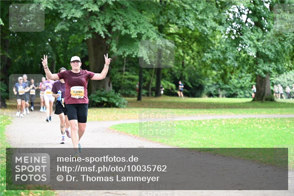 30.08.2026 - Blankeneser Heldenlauf Dr. Thomas Lammeyer http://msf.ph/oto/10035762 30.08.2026 10:44:25 Laufen 2144 meine-sportfotos.de