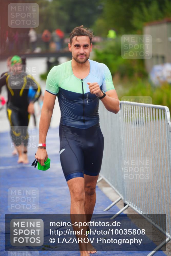 30.08.2026 - Elbe Triathlon Hamburg LAZAROV Photography http://msf.ph/oto/10035808 30.08.2026 09:04:47 Schwimmen 505, 526, 537, 619, 624, 635, 670 meine-sportfotos.de