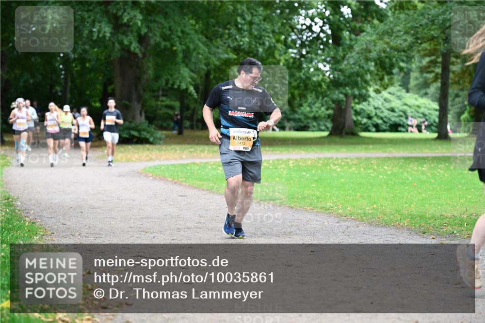 30.08.2026 - Blankeneser Heldenlauf Dr. Thomas Lammeyer http://msf.ph/oto/10035861 30.08.2026 10:44:46 Laufen 2412 meine-sportfotos.de