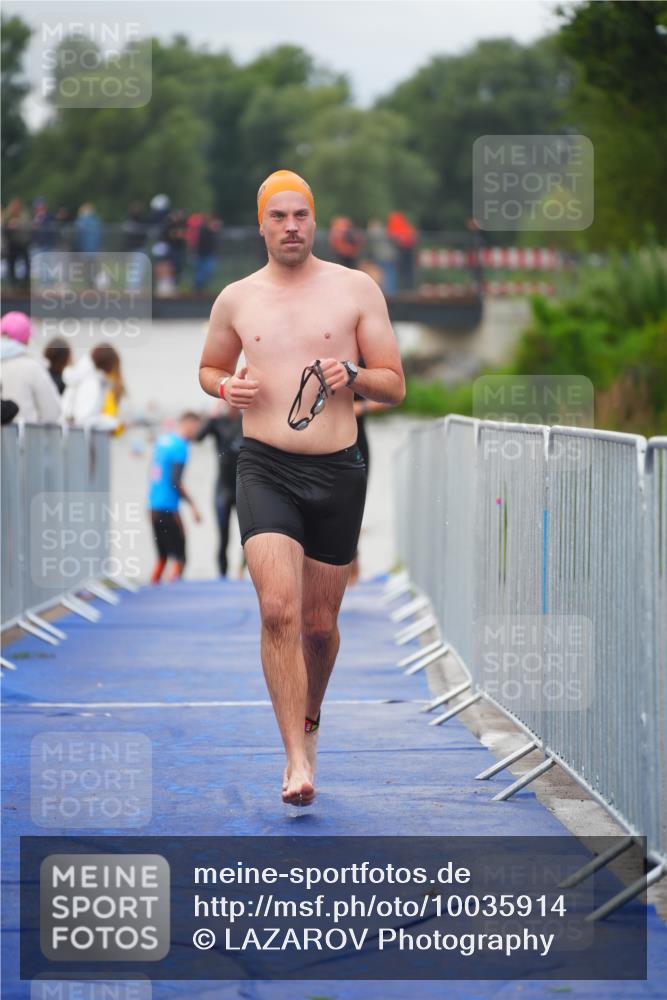 30.08.2026 - Elbe Triathlon Hamburg LAZAROV Photography http://msf.ph/oto/10035914 30.08.2026 09:05:37 Schwimmen 503, 558, 578, 581 meine-sportfotos.de