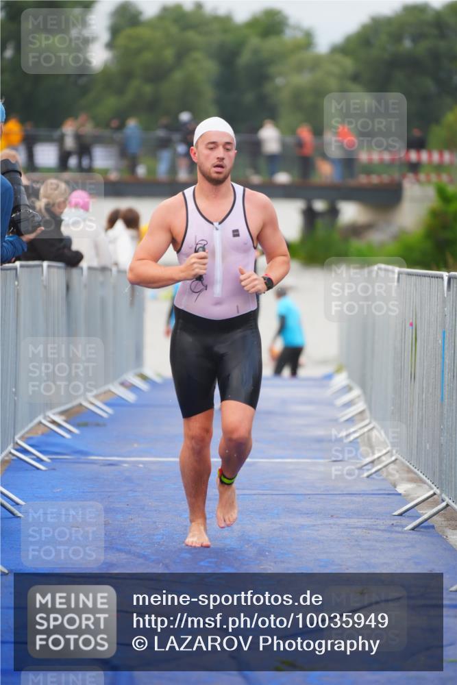 30.08.2026 - Elbe Triathlon Hamburg LAZAROV Photography http://msf.ph/oto/10035949 30.08.2026 09:05:43 Schwimmen 503, 561, 578, 660 meine-sportfotos.de