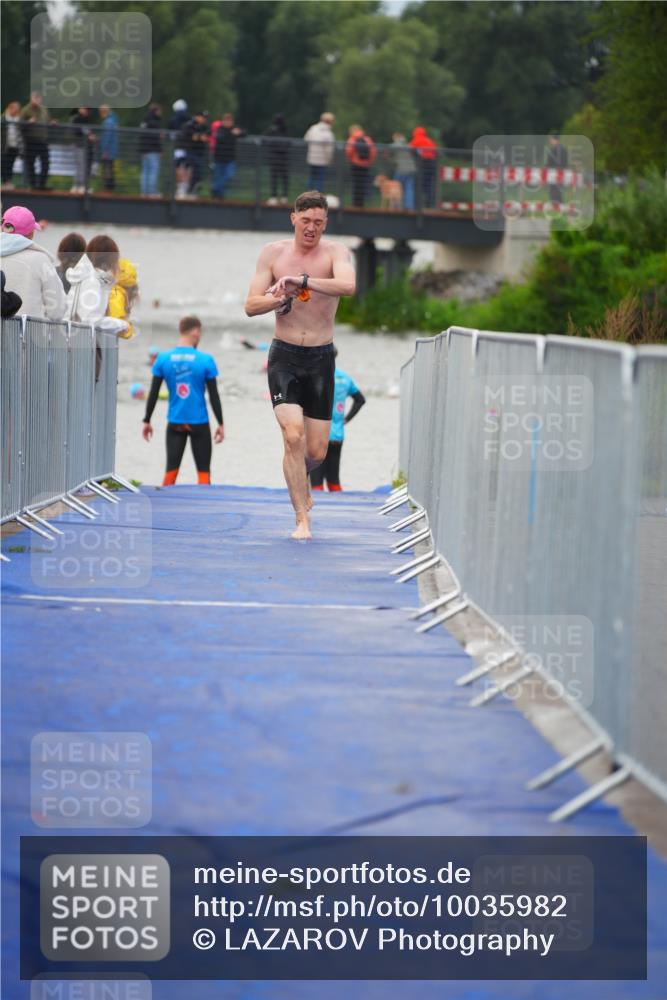 30.08.2026 - Elbe Triathlon Hamburg LAZAROV Photography http://msf.ph/oto/10035982 30.08.2026 09:05:54 Schwimmen 503, 561, 576, 660 meine-sportfotos.de