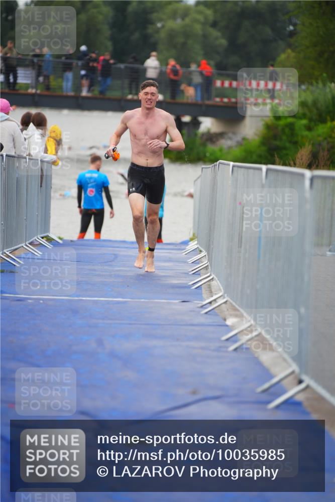 30.08.2026 - Elbe Triathlon Hamburg LAZAROV Photography http://msf.ph/oto/10035985 30.08.2026 09:05:55 Schwimmen 503, 561, 576, 660 meine-sportfotos.de