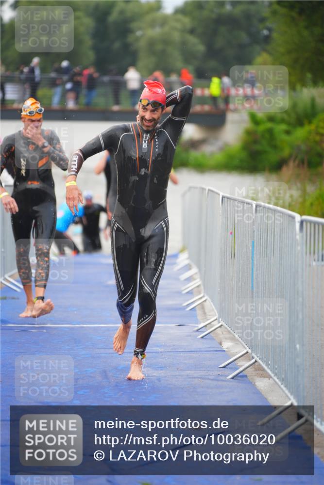 30.08.2026 - Elbe Triathlon Hamburg LAZAROV Photography http://msf.ph/oto/10036020 30.08.2026 09:06:24 Schwimmen 683, 705, 773 meine-sportfotos.de
