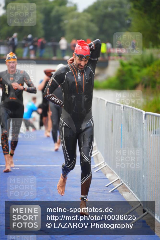 30.08.2026 - Elbe Triathlon Hamburg LAZAROV Photography http://msf.ph/oto/10036025 30.08.2026 09:06:24 Schwimmen 683, 705, 773 meine-sportfotos.de