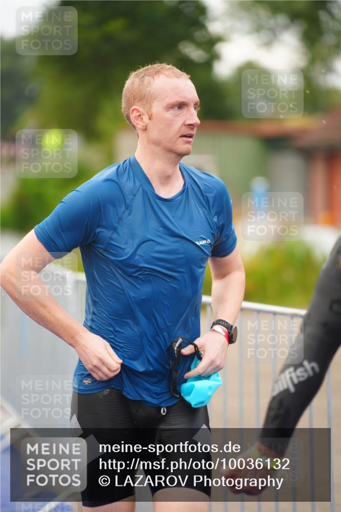 30.08.2026 - Elbe Triathlon Hamburg LAZAROV Photography http://msf.ph/oto/10036132 30.08.2026 09:06:46 Schwimmen 570, 580, 589, 620, 665, 732 meine-sportfotos.de