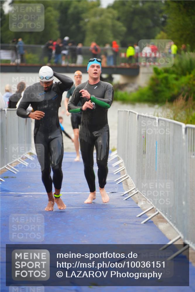 30.08.2026 - Elbe Triathlon Hamburg LAZAROV Photography http://msf.ph/oto/10036151 30.08.2026 09:07:01 Schwimmen 569, 636, 647 meine-sportfotos.de