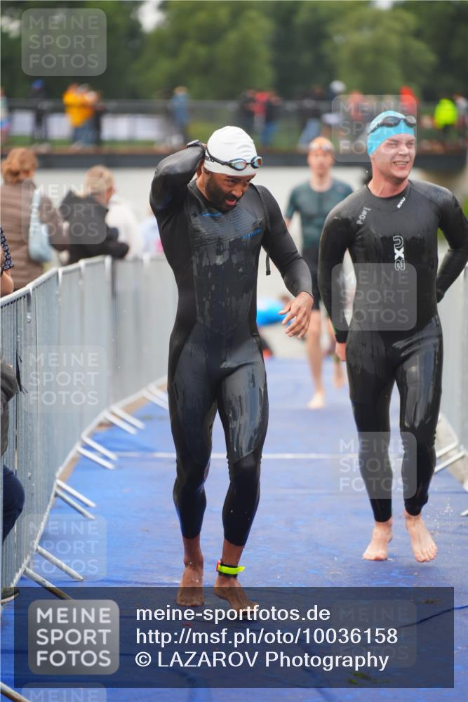 30.08.2026 - Elbe Triathlon Hamburg LAZAROV Photography http://msf.ph/oto/10036158 30.08.2026 09:07:02 Schwimmen 569, 626, 636, 647 meine-sportfotos.de