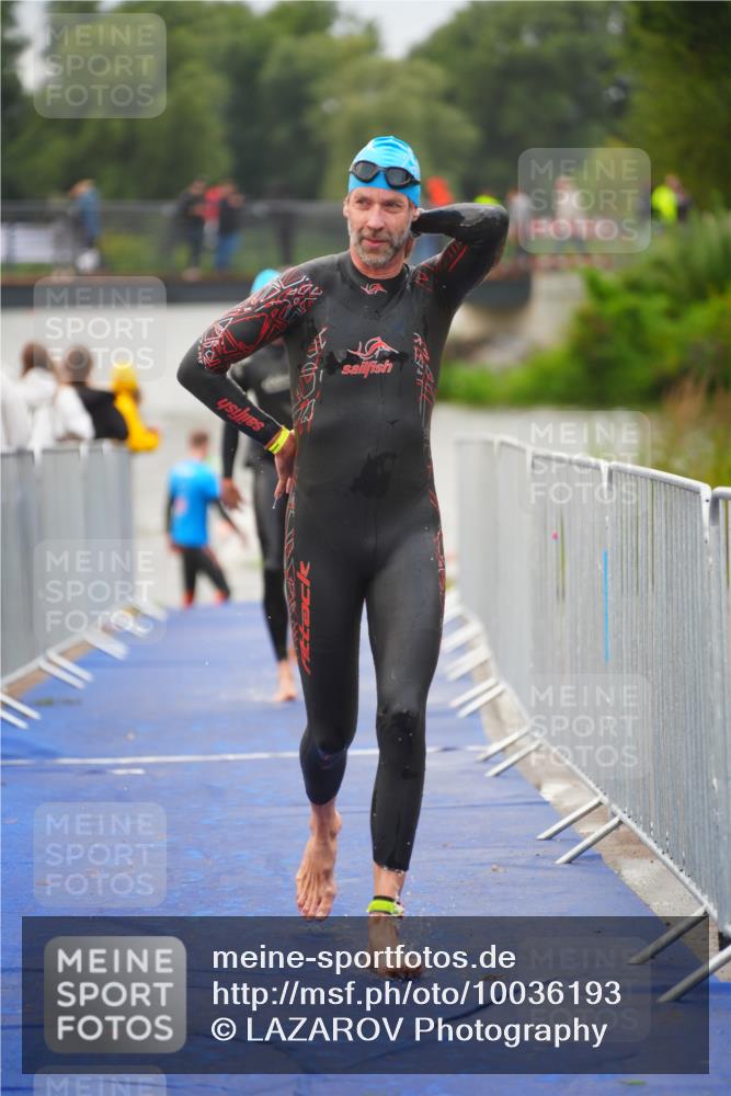 30.08.2026 - Elbe Triathlon Hamburg LAZAROV Photography http://msf.ph/oto/10036193 30.08.2026 09:07:15 Schwimmen 569, 626, 636, 647, 663, 756 meine-sportfotos.de