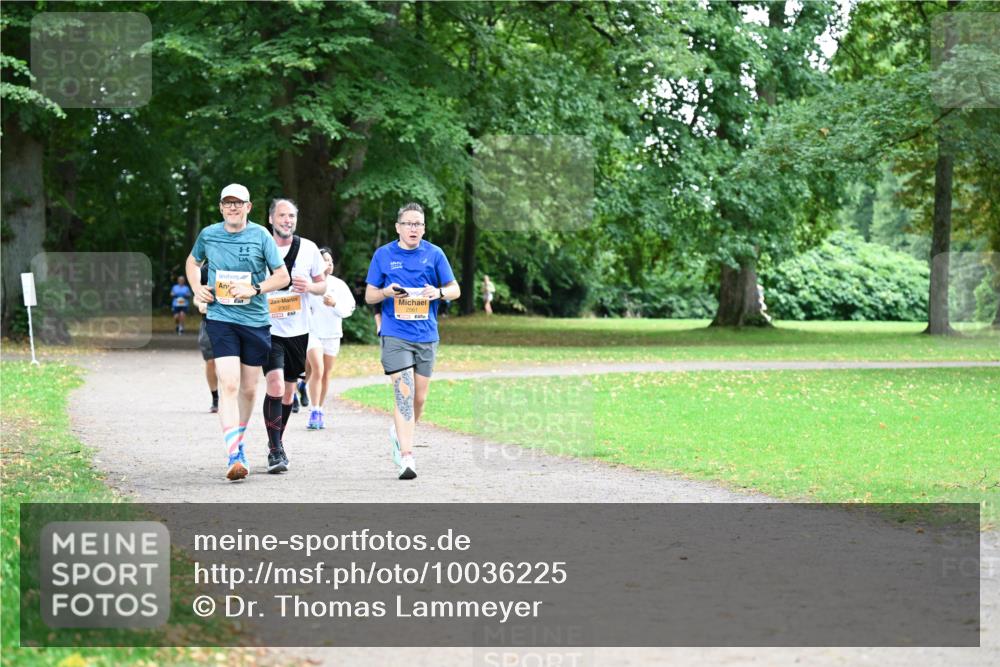 30.08.2026 - Blankeneser Heldenlauf Dr. Thomas Lammeyer http://msf.ph/oto/10036225 30.08.2026 10:45:45 Laufen 2561 meine-sportfotos.de