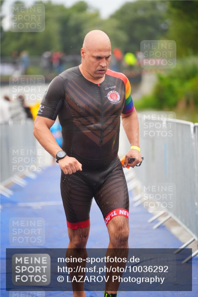 30.08.2026 - Elbe Triathlon Hamburg LAZAROV Photography http://msf.ph/oto/10036292 30.08.2026 09:07:38 Schwimmen 640, 668, 702, 976 meine-sportfotos.de